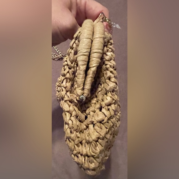 Steve Madden Woven Tan Bag with Gold Chain
NWOT - Picture 13 of 16